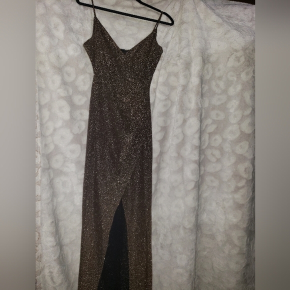 WINDSOR Sparkly Dress - Picture 2 of 12